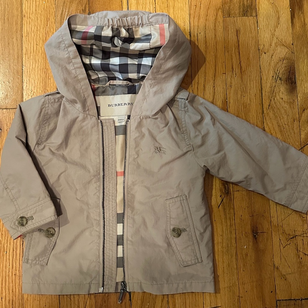Baby Burberry spring jacket